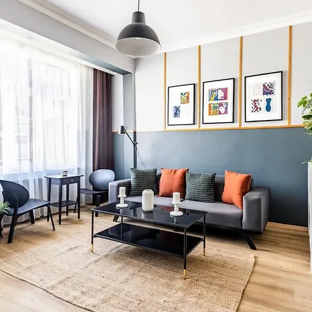 2br - 1 Min Taksim Sq Istiklal Avenue In Beyoglu Appartement
