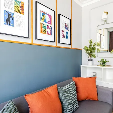 Apartment 2br - 1 Min Taksim Sq Istiklal Avenue In Beyoglu Istanbul